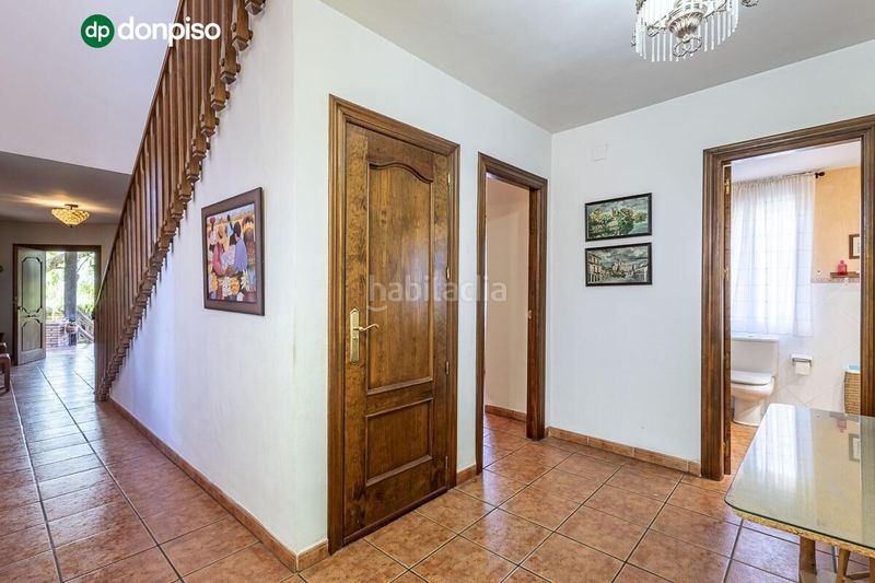 Foto 4a4756ef-f295-4d2e-9ff7-daf3597294c3. Chalet in calle del arache 5 in Residencial Triana - Barrio Alto Gabias (Las)