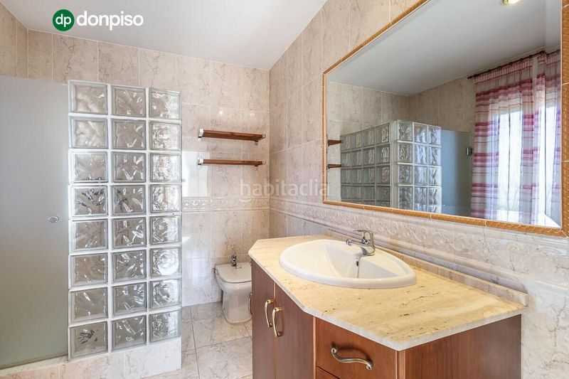Foto 621ed2ea-2d9f-40fb-8228-1f582613dadf. Chalet in calle del arache 5 in Residencial Triana - Barrio Alto Gabias (Las)