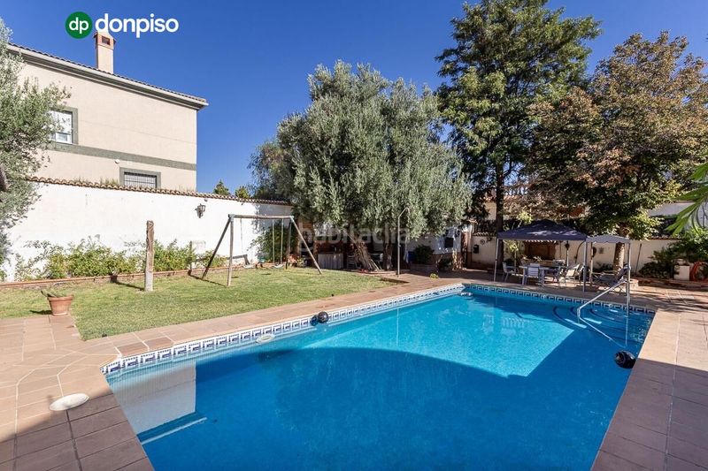 Foto a058f8f8-f044-4058-98cd-95b4470d8c5d. Chalet in calle del arache 5 in Residencial Triana - Barrio Alto Gabias (Las)