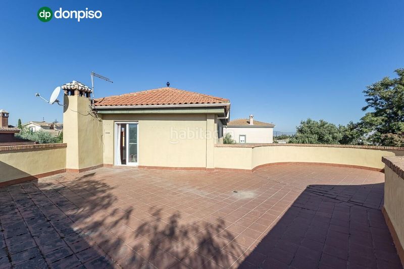Foto a2d689c1-ee50-449f-a224-e728a64c41a2. Chalet in calle del arache 5 in Residencial Triana - Barrio Alto Gabias (Las)
