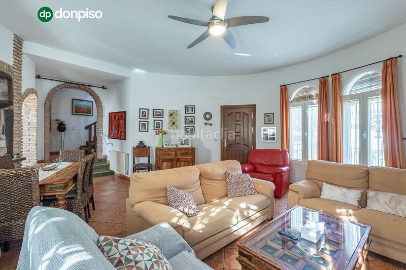 Foto c94bc3c1-6de6-4e4f-a7f7-31da3304360f. Chalet in calle del arache 5 in Residencial Triana - Barrio Alto Gabias (Las)