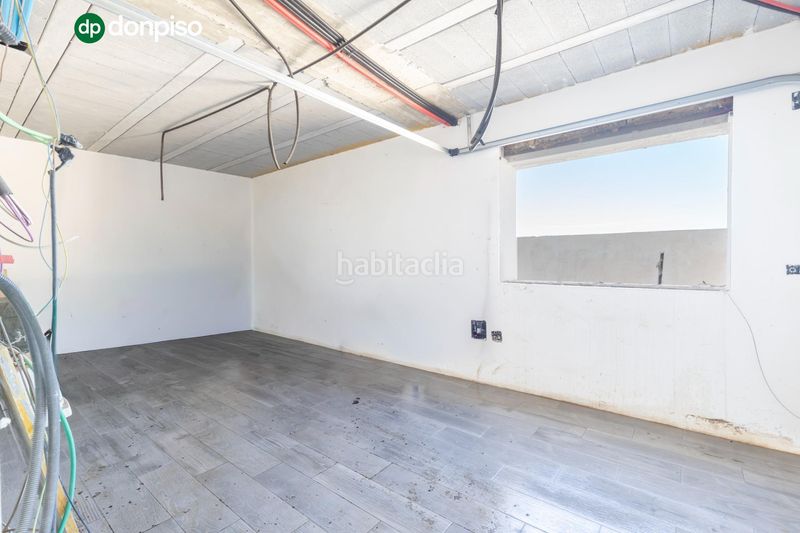 Foto 123baaf1-e26a-41a3-a685-ae5c40f3b684. Chalet in calle puntal de las siete lagunas 18 in Dílar
