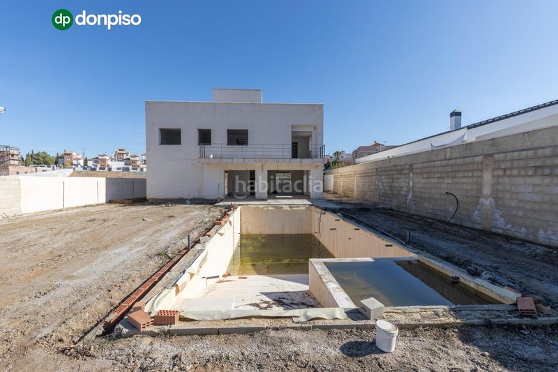 Foto c3600f99-9e4f-41e5-a8bd-c89d67678ffa. Chalet in calle puntal de las siete lagunas 18 in Dílar