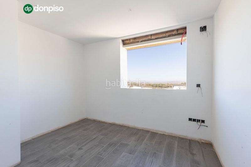 Foto cd7580ee-c4a5-4826-8074-192d58de80c7. Chalet in calle puntal de las siete lagunas 18 in Dílar