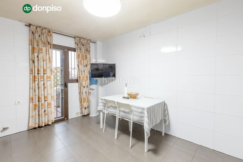 Foto 9a7d2825-3aed-4d98-829a-fa1ab60d6147. Casa adossada amb aparcament a Pulianas