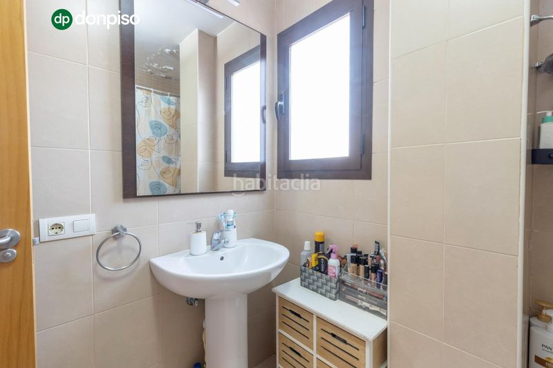 Foto eadffd7e-24fc-4208-b7a4-49eb231a3850. Casa adossada amb aparcament a Pulianas