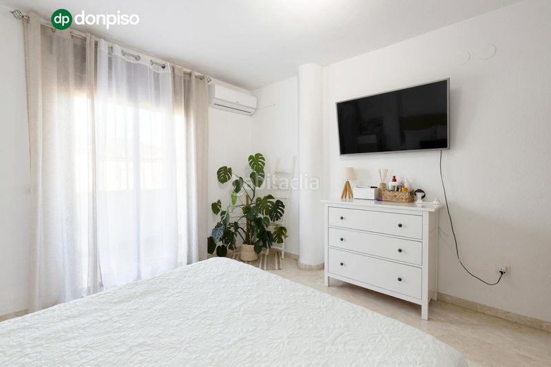 Foto fe4cff25-290f-4328-bb1c-39ee69e10ac2. Casa adossada amb aparcament a Pulianas