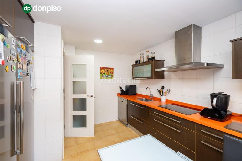 Foto 048ad899-87b2-4118-965c-6804a4a82924. Casa adossada amb aparcament a Pulianas