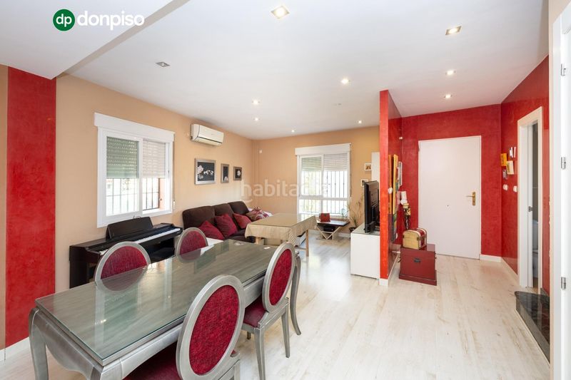 Foto 799f42c0-6798-4111-86fe-b8aa2ac6aed6. Casa adossada amb aparcament a Pulianas