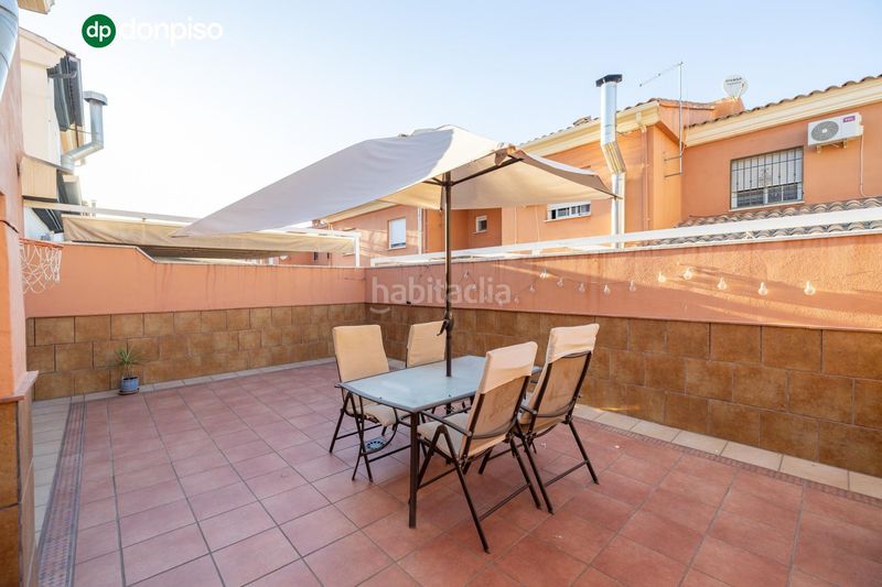 Foto a211c4f8-0825-4373-97ed-3a9208b78f25. Casa adossada amb aparcament a Pulianas