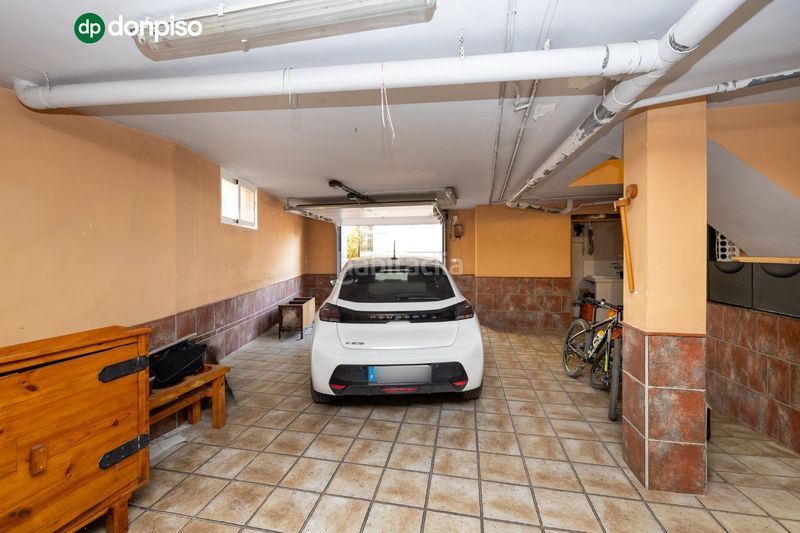 Foto f63cbd81-eb0a-41ba-97e9-46d6f604c111. Casa adossada amb aparcament a Pulianas