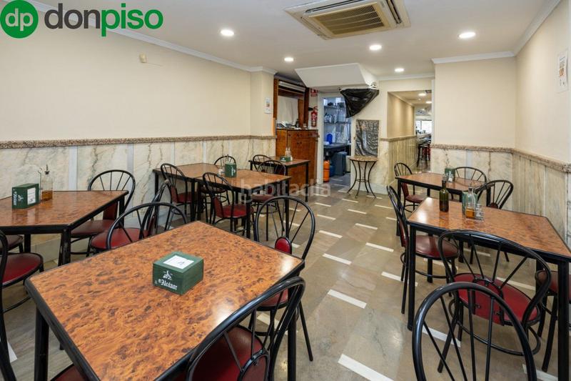 Foto 05e8c0fa-eb29-43ef-90fc-18d558501cee. Local commercial dans avenida avenida de madrid 21 dans Granada