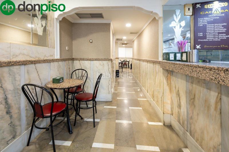 Foto 6d355afa-58eb-4b9d-8014-3fbb3364d782. Local commercial dans avenida avenida de madrid 21 dans Granada