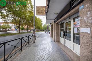 Local commercial  Avenida avenida de madrid. Local comercial en avenida de madrid