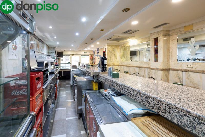 Foto d9dd8baf-d956-4e6e-9a7d-e48bb8fbbdd2. Local commercial dans avenida avenida de madrid 21 dans Granada