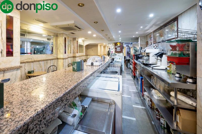 Foto f222e1af-8022-40ff-a70d-9611e4ceee0c. Local commercial dans avenida avenida de madrid 21 dans Granada