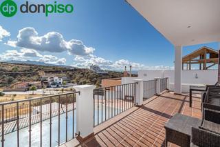 Casa  Calle pinos puente. Casa una sola planta en altos de la zubia