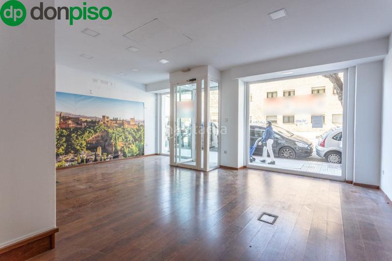 Foto c98f6c9d-c242-403c-8517-0f712df0217e. Geschäftsraum in Camino de Ronda Granada