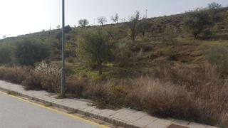 Terreny residencial a Altos de la Zubia. Zona alta de la zubia