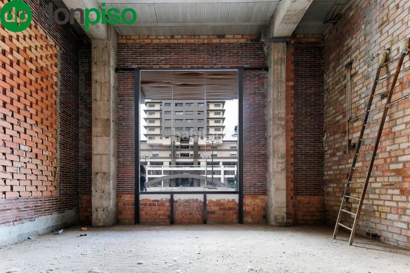 Foto 4383652d-149c-4325-bd3e-be353596f240. Local commercial dans Plaza de Toros Granada