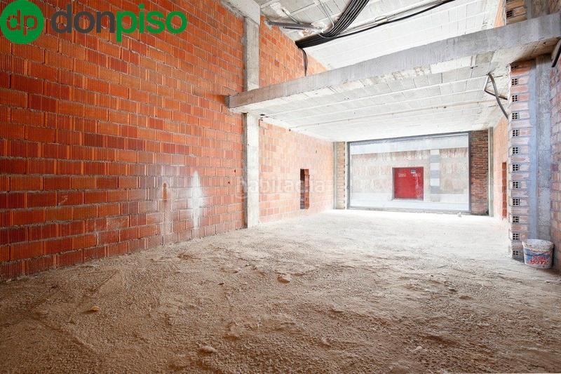 Foto 623e261b-ee38-4750-a3b2-de25a159a36a. Local commercial dans Plaza de Toros Granada