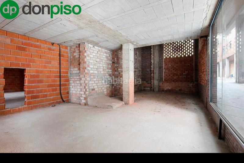 Foto 689630cb-187c-4f5b-8914-98e68aca2919. Local commercial dans Plaza de Toros Granada