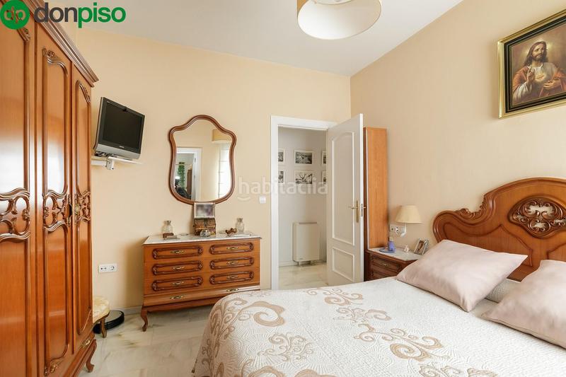 Foto 13fd1c16-d1c3-477a-b0e6-27a7ebfe1c97. Haus mit heizung parking in Barrio de Zaidín Granada