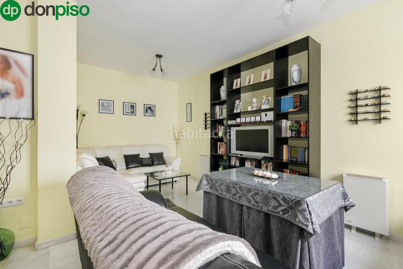 Foto 86590200-7700-4d54-be8a-c2d52d557799. Haus mit heizung parking in Barrio de Zaidín Granada