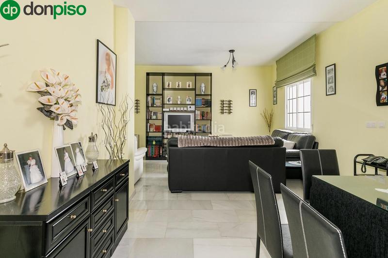 Foto 96c1c044-1bd8-47b0-bc3e-8ccf50450d8d. Haus mit heizung parking in Barrio de Zaidín Granada