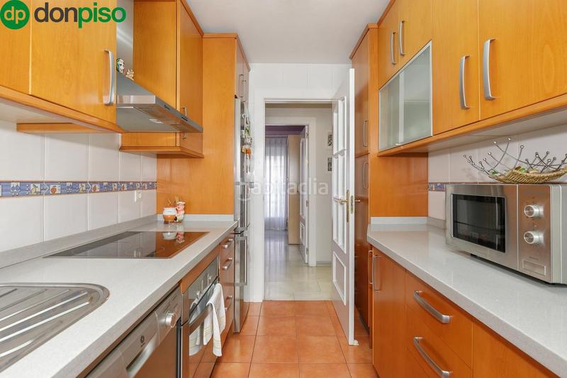 Foto da8ce44a-94e3-47ac-a332-70800512b24f. Haus mit heizung parking in Barrio de Zaidín Granada