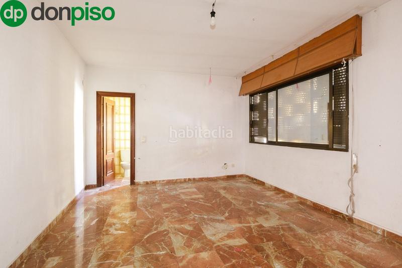 Foto 7191716b-07c1-4f88-89b5-f74cfa0591cb. Masía chalet con piscina y terreno en el centro de las gabias en Gabias (Las)