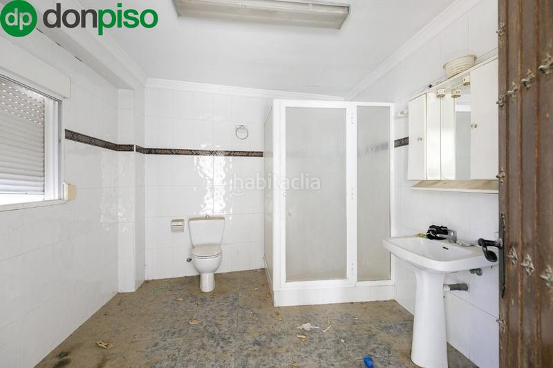 Foto a13257bd-663a-4029-bdbd-e16dd3325714. Masía chalet con piscina y terreno en el centro de las gabias en Gabias (Las)