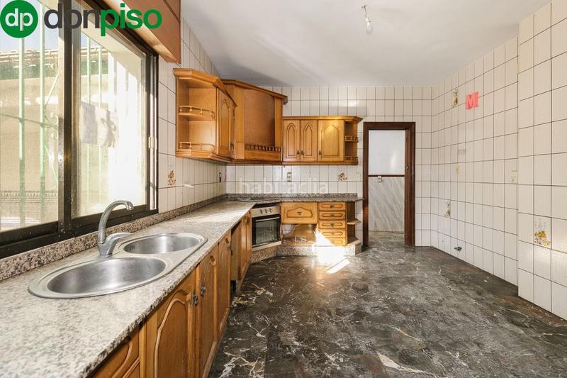 Foto b1be8858-f668-49ad-9309-d7d817b68ef6. Masía chalet con piscina y terreno en el centro de las gabias en Gabias (Las)