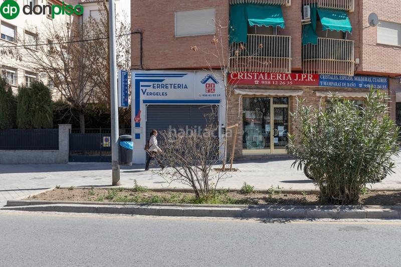Foto 2abf7fc3-7c33-4c6f-9861-9cd3b923a621. Local comercial  listo para entrar en los vergeles en Granada