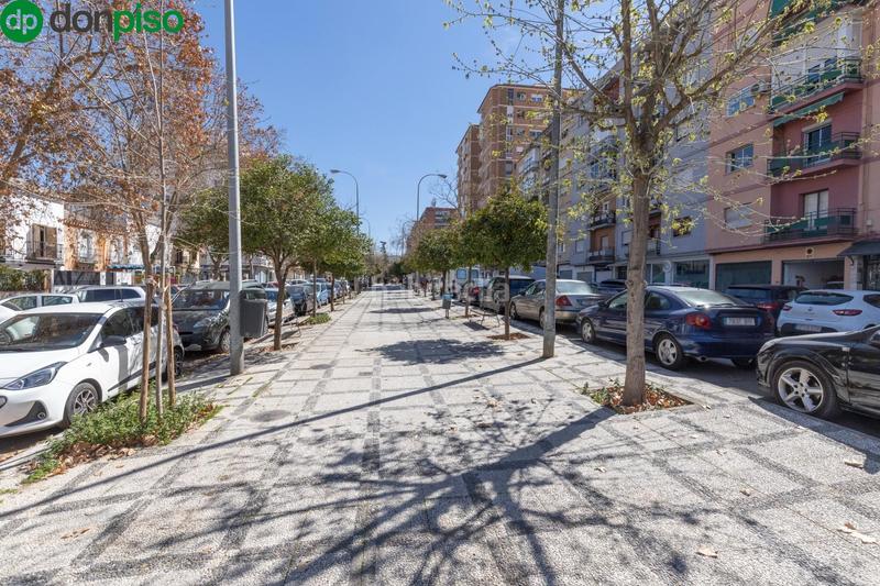 Foto 7a7af5a3-c741-4058-8e34-fb949c1026e1. Local comercial  listo para entrar en los vergeles en Granada
