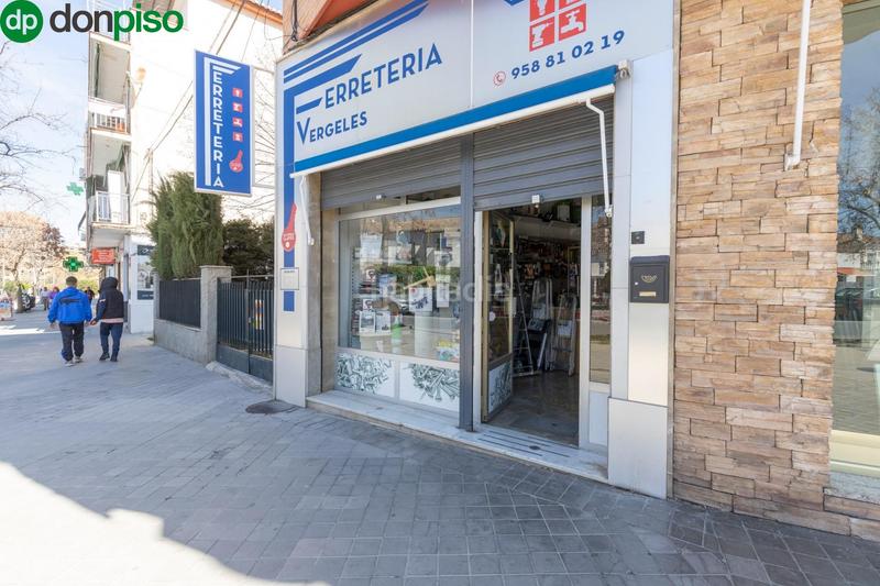 Foto 8909588f-d69e-46c0-970a-4cb539cc7690. Local comercial  listo para entrar en los vergeles en Granada