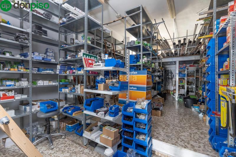 Foto f912a502-4739-457a-811f-790729ef3b4b. Local comercial  listo para entrar en los vergeles en Granada