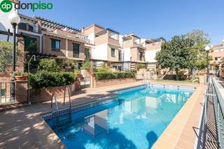 Towny house  Calle doctor lopez font. Imresionante vivienda unifamiliar en neptuno