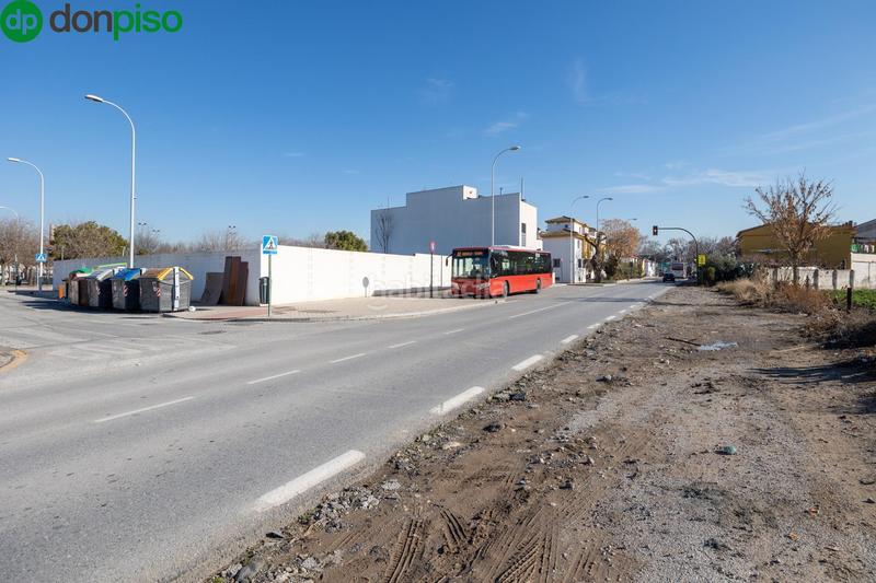 Foto c2c23d57-0622-4b97-a2ca-a23fb5db1344. Terreny residencial a Bobadilla Granada