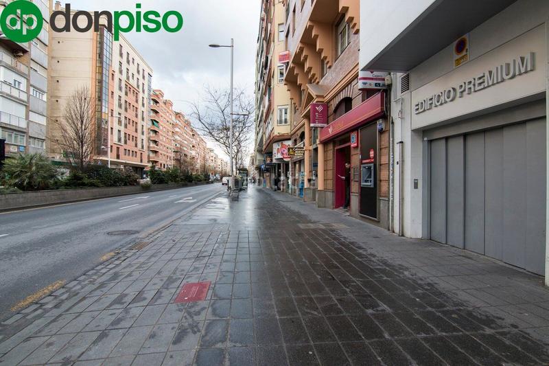 Foto 351e5e78-b816-498a-9162-0c130add8228. Parking voiture dans Camino de Ronda Granada