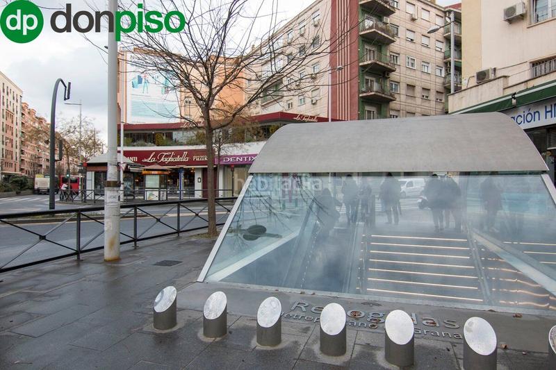 Foto c46b52b1-450c-4b39-9da8-0b772c499fc2. Parking voiture dans Camino de Ronda Granada