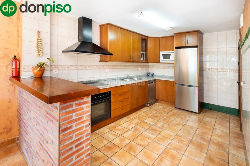 Foto 0048c41d-d5be-4c08-bb84-16cd19ed4334. Chalet venta de chalet tipo villa zona colinas bermejas en Monachil