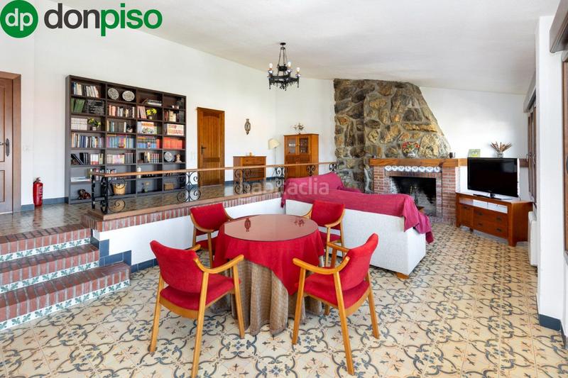 Foto 3dc75f8a-72e8-4115-b1a7-4f87ccd3ebdb. Chalet venta de chalet tipo villa zona colinas bermejas en Monachil