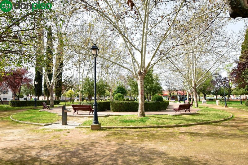 Foto e69cc832-4e33-48b7-ba42-741d4c0349df. Terreny residencial a Armilla