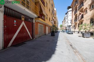 Parking coche  Calle calle de las casillas de prats. Descubre este magnífico garaje cerrado para dos coches, ubicado