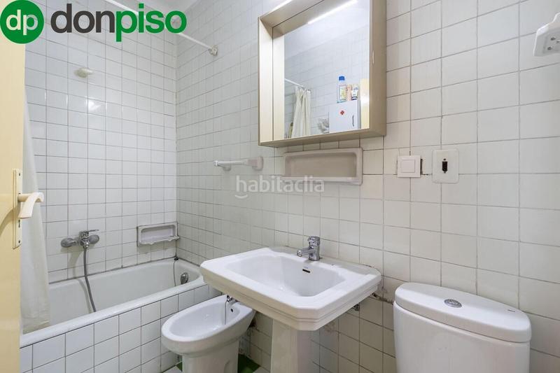 Foto 48926ef6-3fc9-4a6e-ac0a-24b7f9c6f5c1. Piso magnífico piso de 200 m ubicado junto a plaza trinidad ideal para vivir o para invertir. en Granada