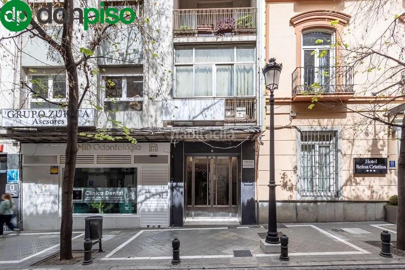 Foto 54003856-ff90-4fdb-b9a9-ae66d35899d7. Piso magnífico piso de 200 m ubicado junto a plaza trinidad ideal para vivir o para invertir. en Granada