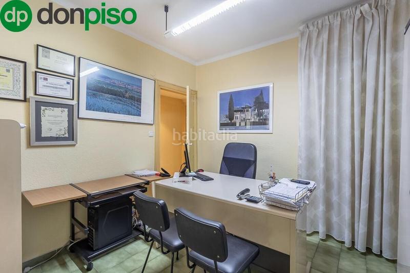 Foto a6400999-ba11-444f-a39c-1cafd0df1cfc. Piso magnífico piso de 200 m ubicado junto a plaza trinidad ideal para vivir o para invertir. en Granada