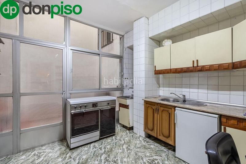 Foto f433d8ab-a7f3-49c0-9dfe-1a29a1124066. Piso magnífico piso de 200 m ubicado junto a plaza trinidad ideal para vivir o para invertir. en Granada
