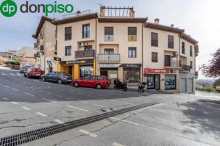 Local Comercial  Calle madrid. Local comercial en barrio de monachil